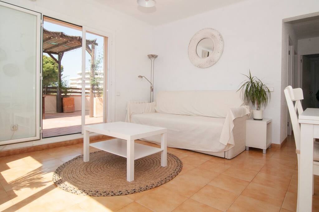 Airbnb con mejor rendimiento: Seafront L'Estartit Roof en Torroella De Montgrí