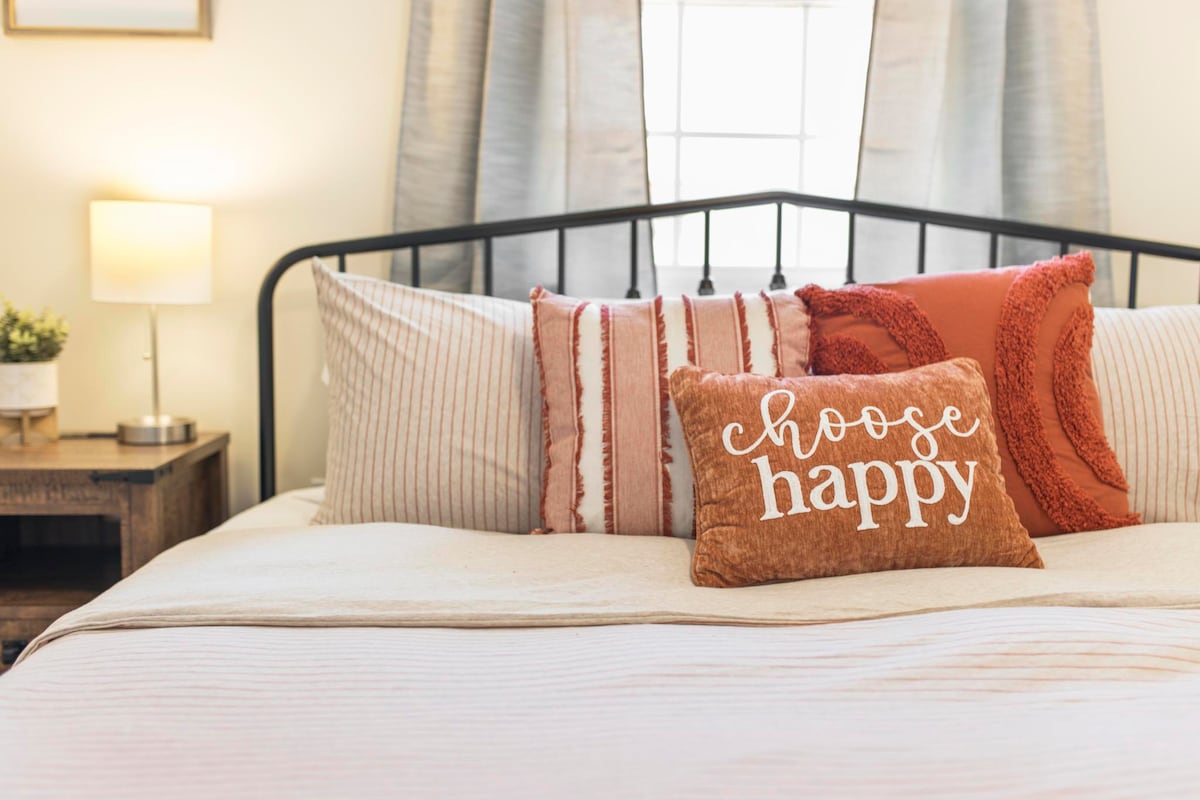 Bedroom 1 - with king bed