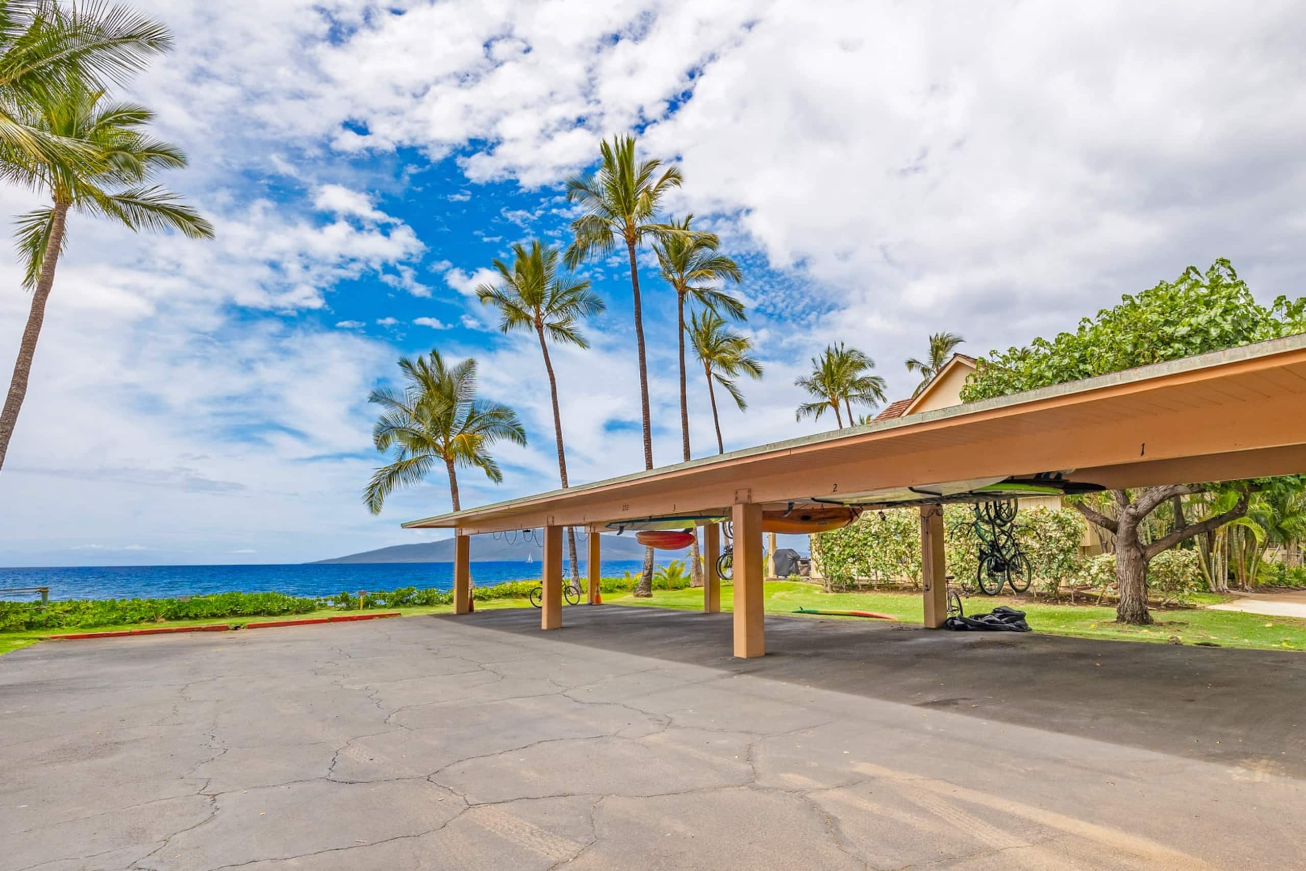 Townhouse in Lahaina · ★5.0 · 3 bedrooms · 4 beds · 3 baths - Image 34