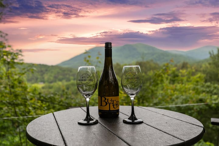Clements Family Vacation Rentals managed Airbnb listing 2
