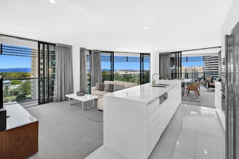 Stunning 2BR Apartment Oracle Tower 2 8th floor