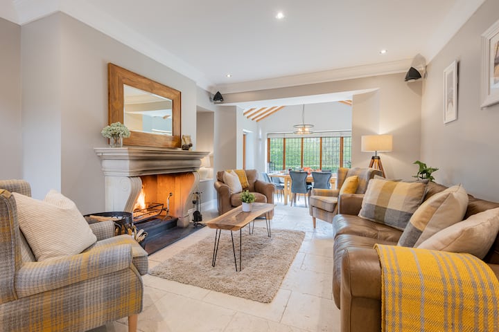 Beechwood, Windermere - Sleeps 10 With Hot Tub! - Ambleside