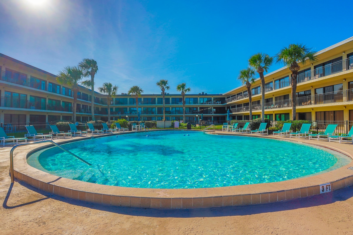 Parrot Party - Ocean House 319 - Condominiums for Rent in St. Augustine ...