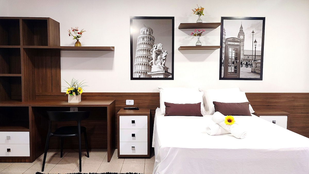 Studio 13 TOP 30m² Centro/WIFI/Garagem - Rua Naipi