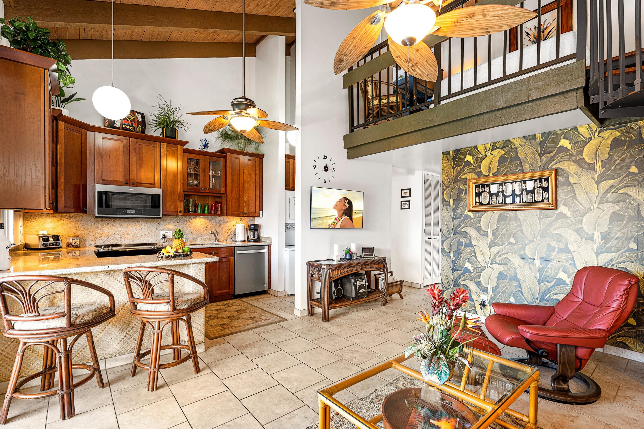 Condo in Kailua-Kona · ★4.95 · 2 bedrooms · 3 beds · 1 private bath - Image 9
