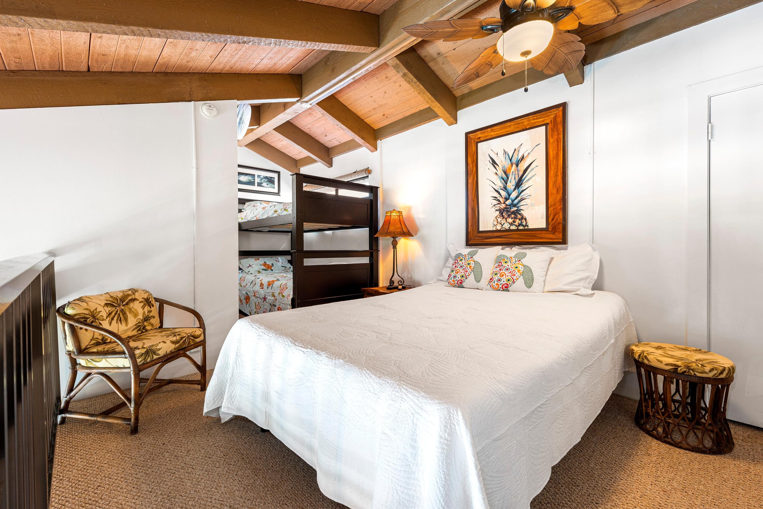 Condo in Kailua-Kona · ★4.95 · 2 bedrooms · 3 beds · 1 private bath - Image 21