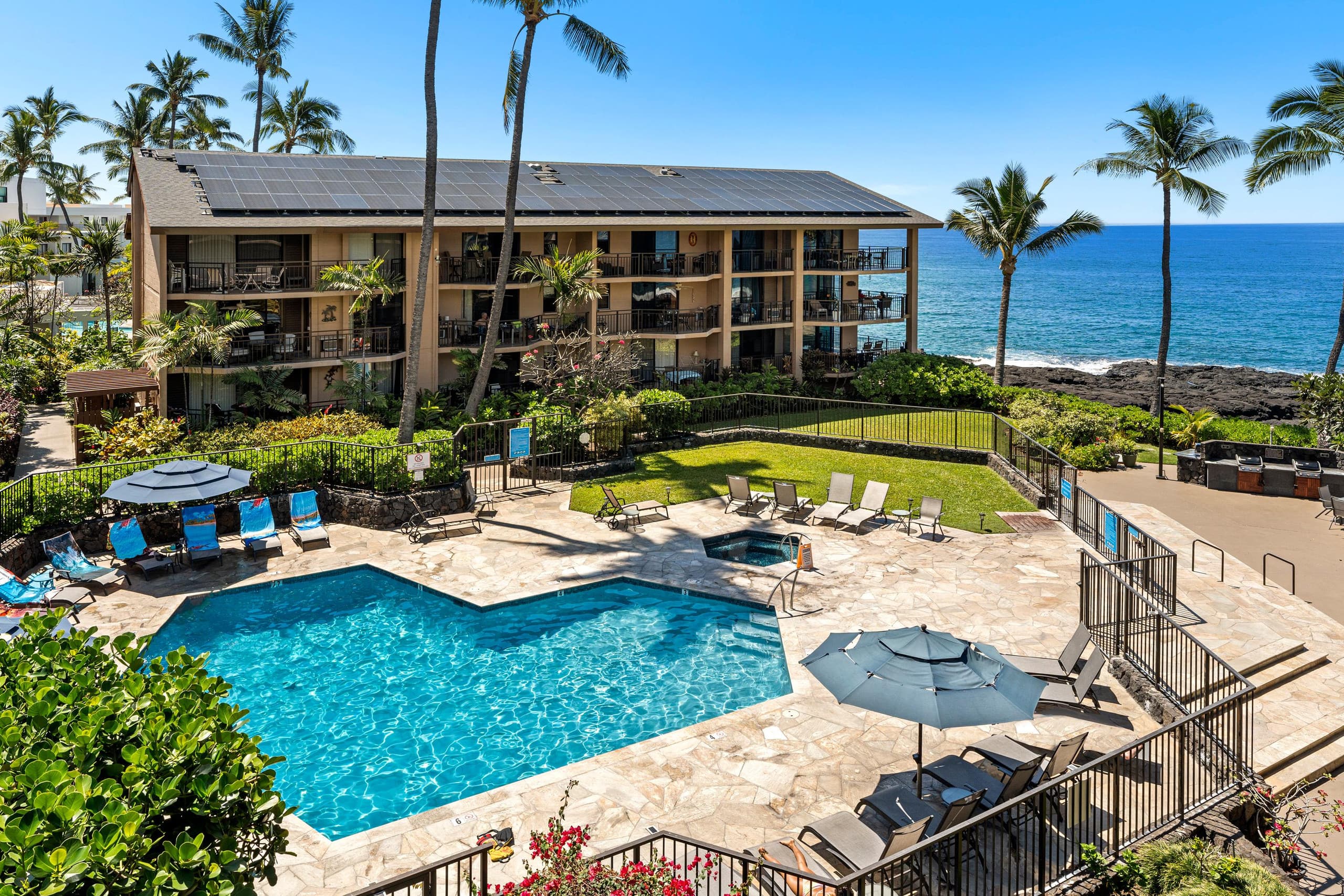 Condo in Kailua-Kona · ★4.95 · 2 bedrooms · 3 beds · 1 private bath - Image 27