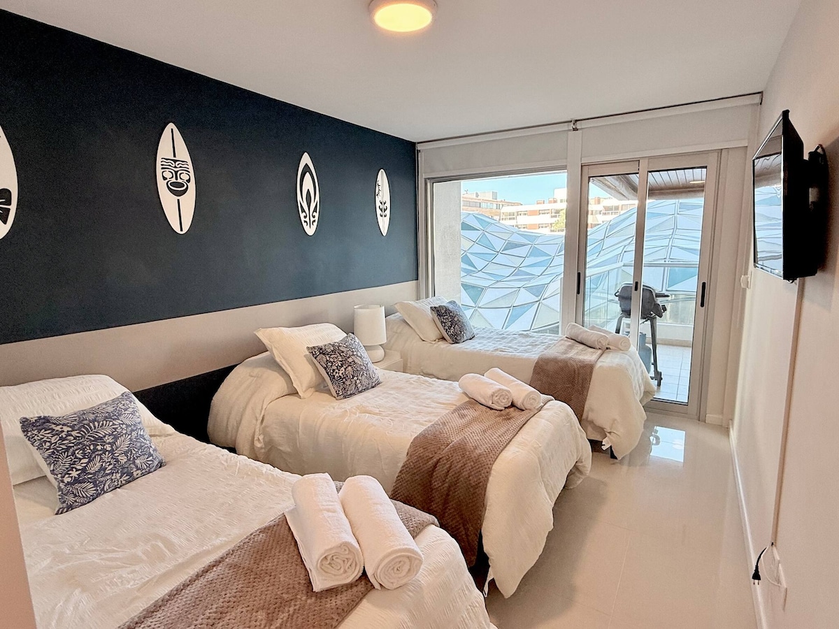 Popular Airbnb listing: PHPunta Icon Brava 0, Full equipado Full Amenities in Punta Del Este