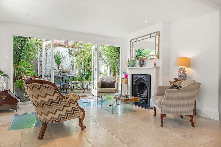 Heart of Hampstead by Veeve