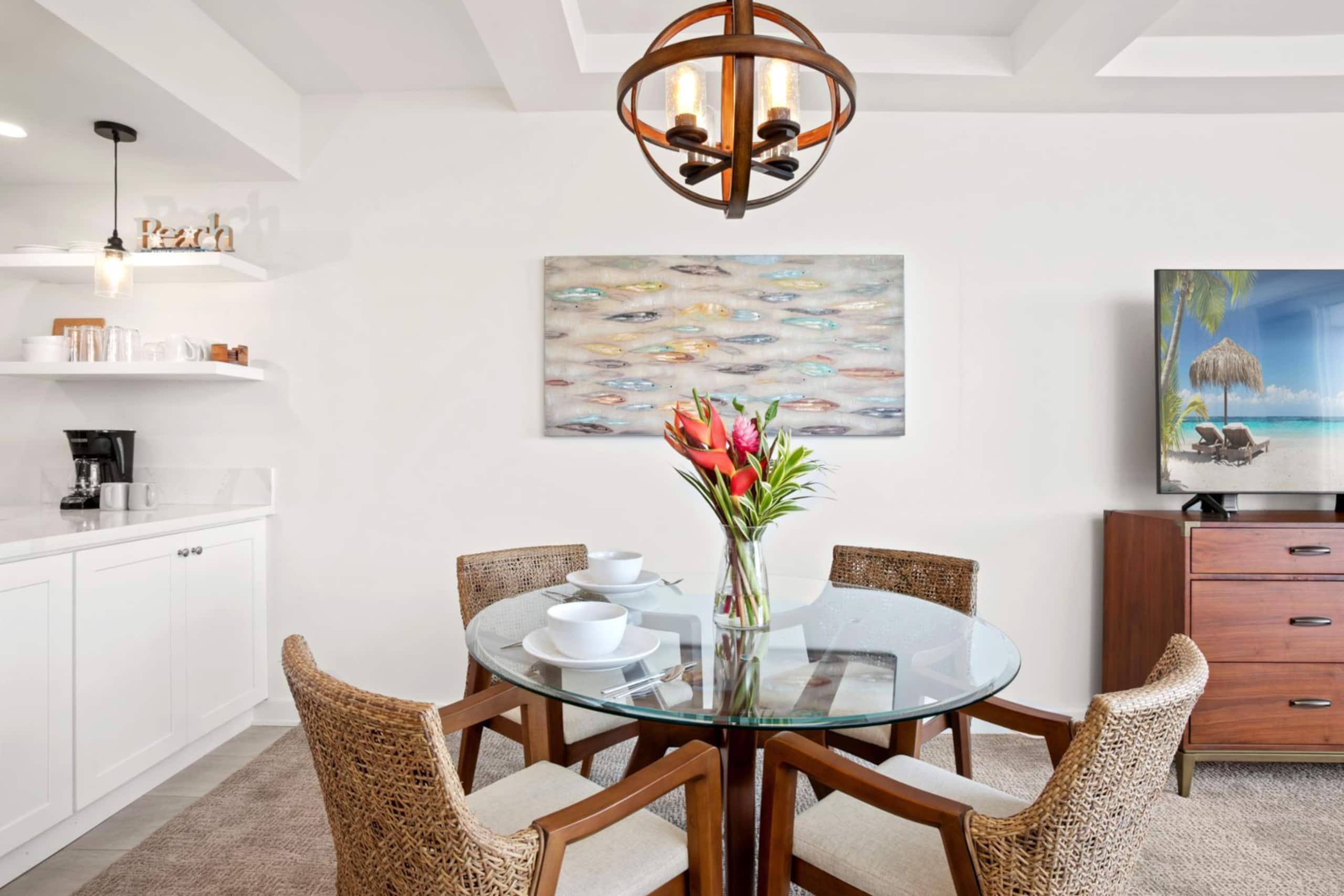 Condo in Lahaina · ★4.82 · 1 bedroom · 2 beds · 1 bath - Image 12
