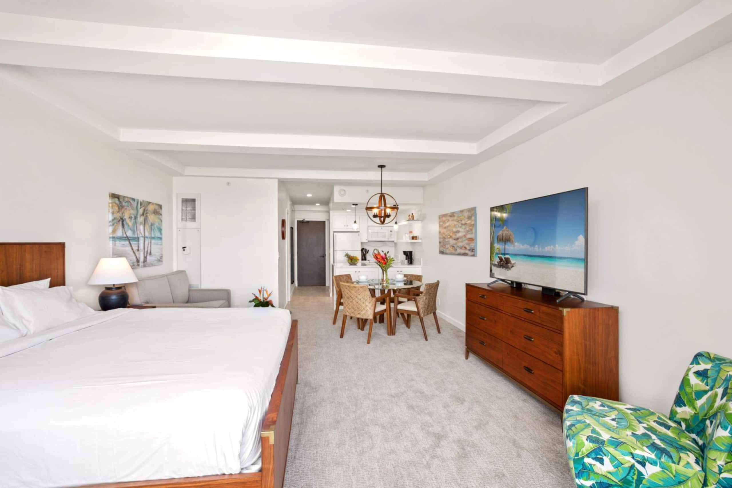 Condo in Lahaina · ★4.82 · 1 bedroom · 2 beds · 1 bath - Image 26