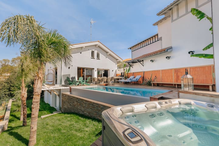 Home rentals Biarritz managed Airbnb listing 3