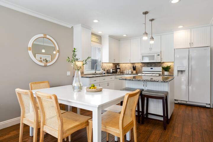 Pacific Surf | 3BD Steps from Mission Beach gallery image 3