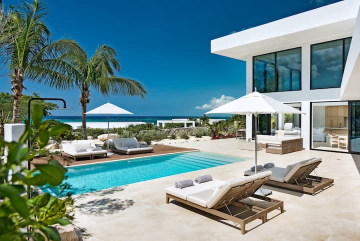 *New* Beachwood Ocean View Villa - Turks and Caicos Islands