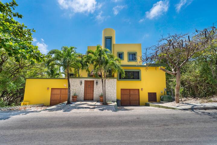 Everything Vacation Rentals managed Airbnb listing 2