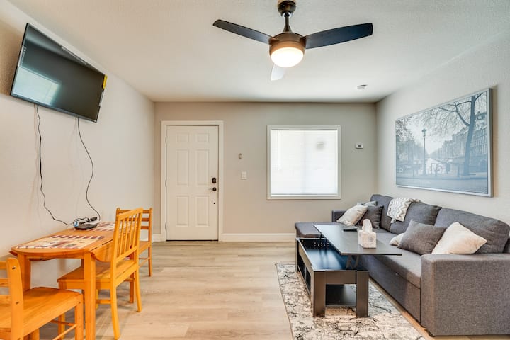 Central Henderson Retreat Near Dining + Lake Mead! - Henderson, NV