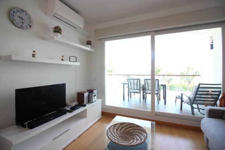 porto marina 317 -fantastic flat with communal swi gallery image 3
