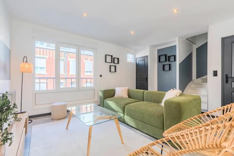 House 4bed 2bath with garden and private parking.