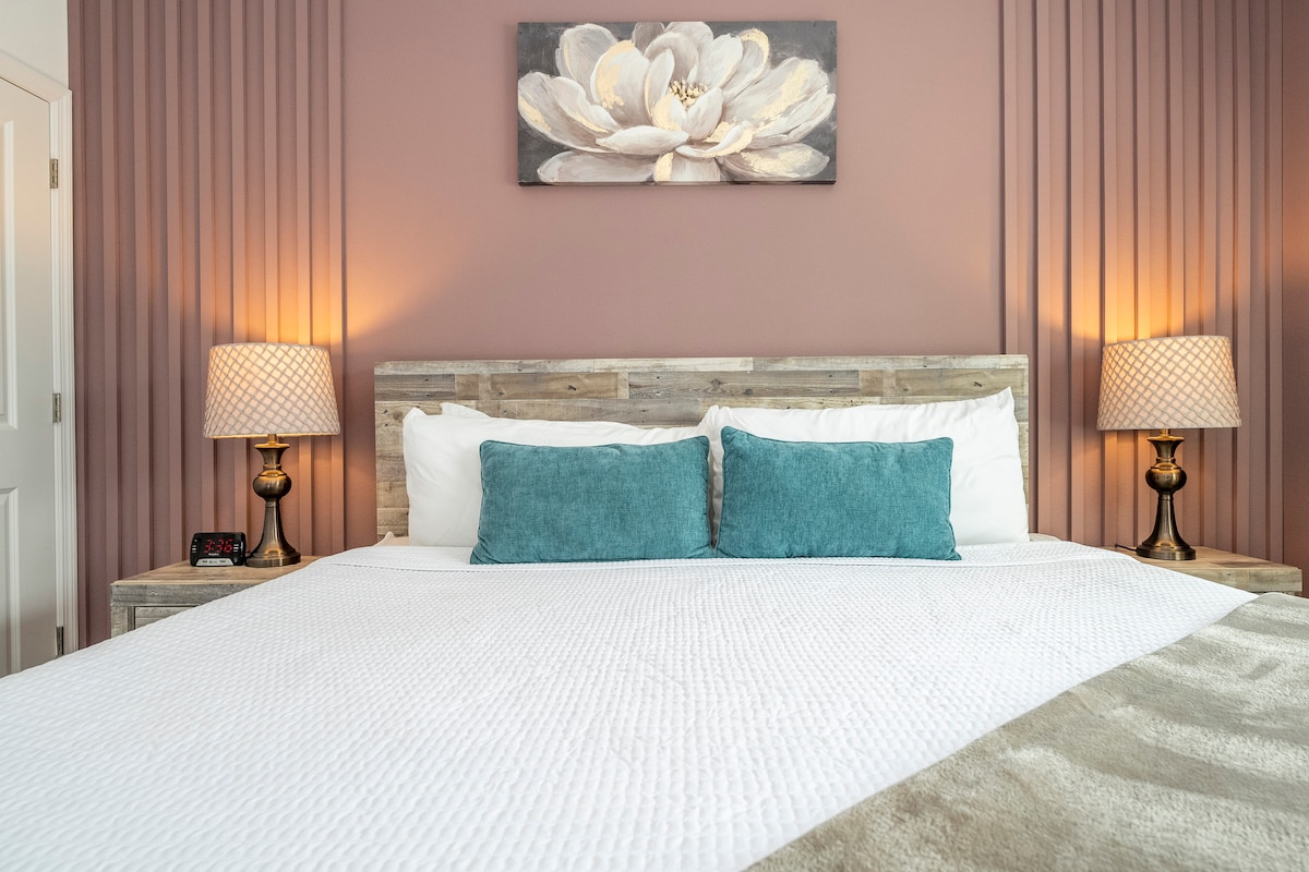 Ground floor bedroom