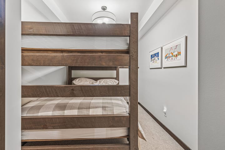 Bedroom 4 Bunks
