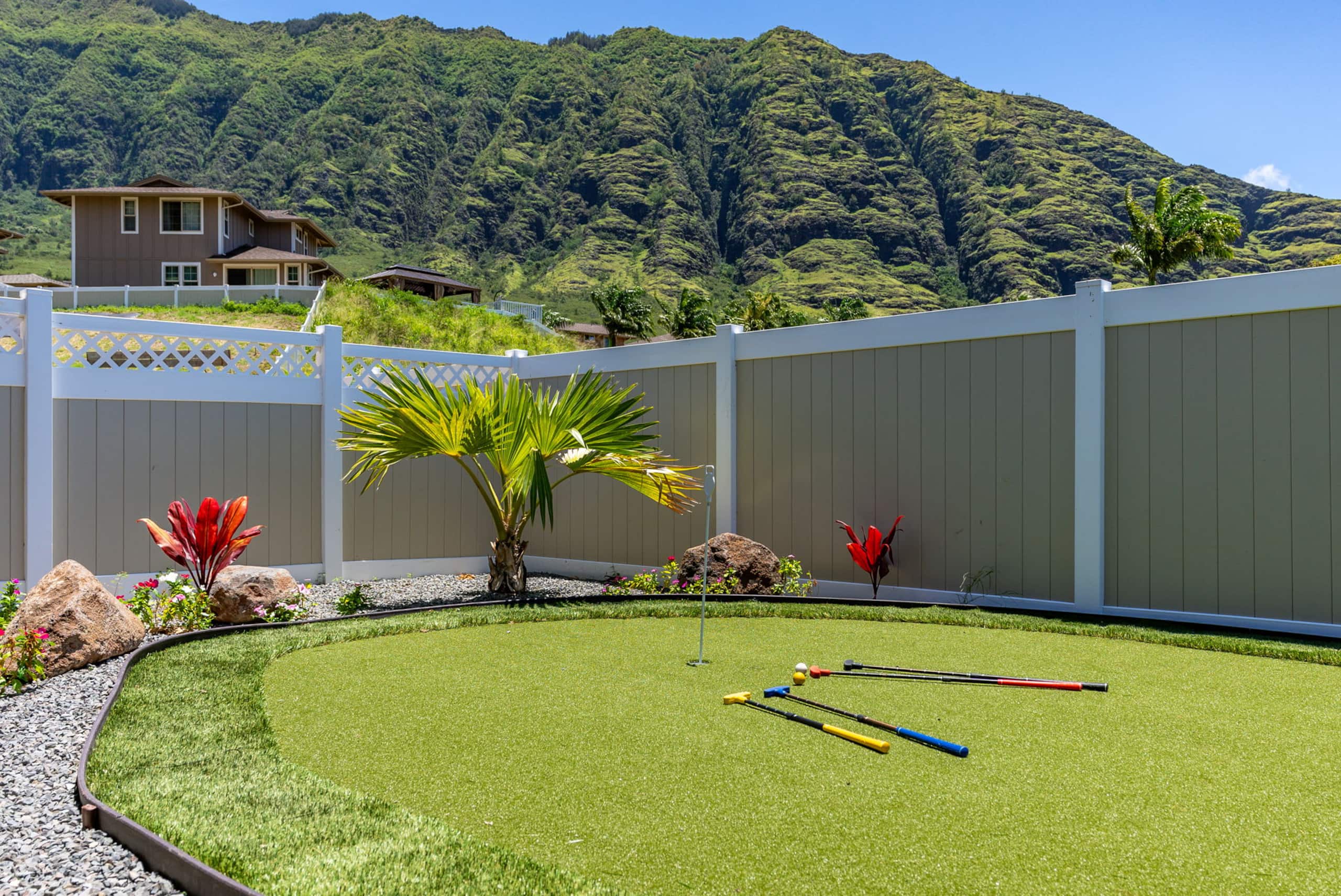 Home in Waianae · ★4.96 · 4 bedrooms · 7 beds · 2.5 private baths - Image 74