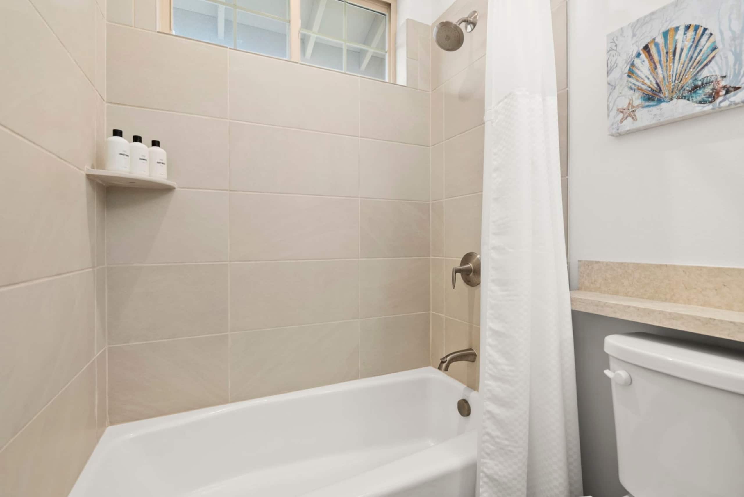 Home in Waianae · ★4.96 · 4 bedrooms · 7 beds · 2.5 private baths - Image 56