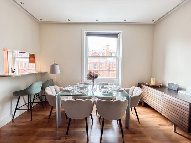 The Sophisticated Apartment in Knightsbridge gallery image 5