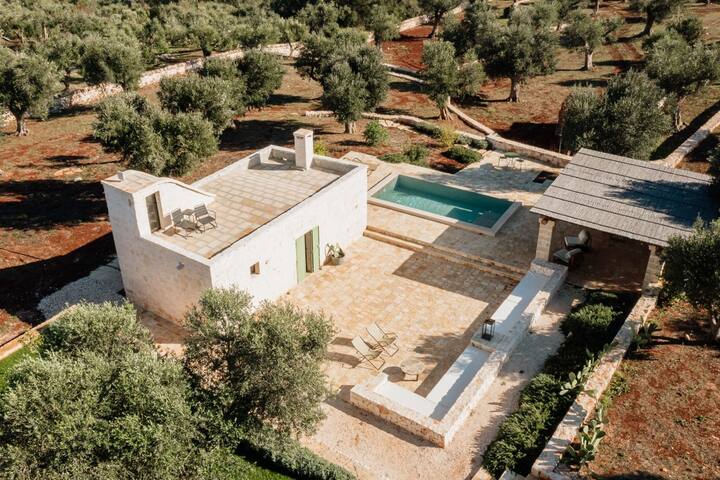 Trullo e Lamia – Luxury Villa Borgo Cinera gallery image 3