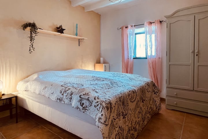 חדר שינה 2 (2 מיטות יחיד)