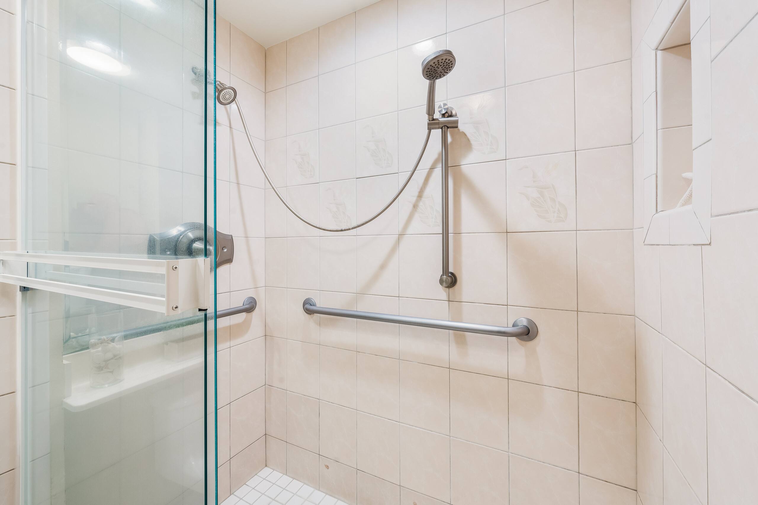 Condo in Kihei · ★4.42 · 1 bedroom · 2 beds · 2 baths - Image 26