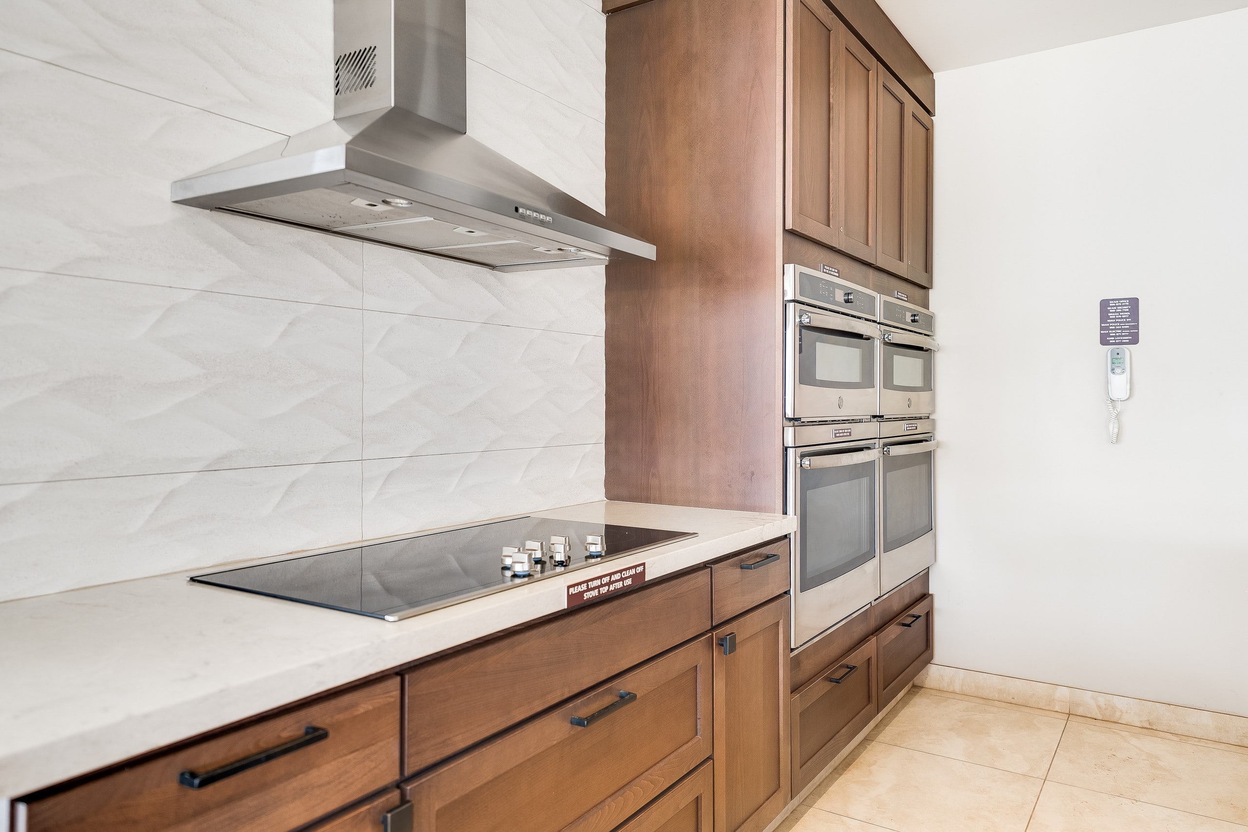 Condo in Kihei · ★4.42 · 1 bedroom · 2 beds · 2 baths - Image 32