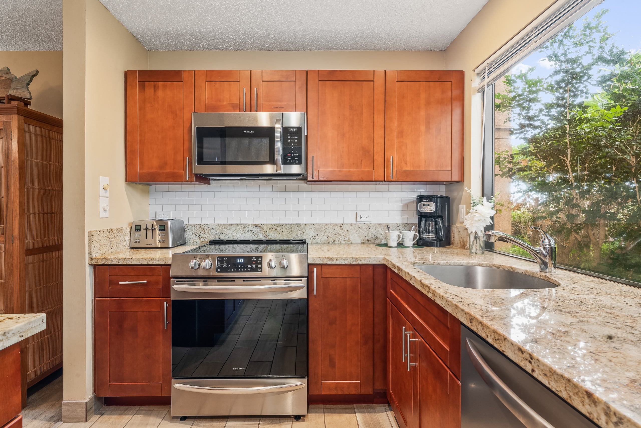 Condo in Kihei · ★4.42 · 1 bedroom · 2 beds · 2 baths - Image 10