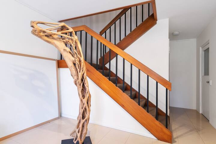 Generous Riverside Living*3BR Swan River*Heathcote gallery image 5