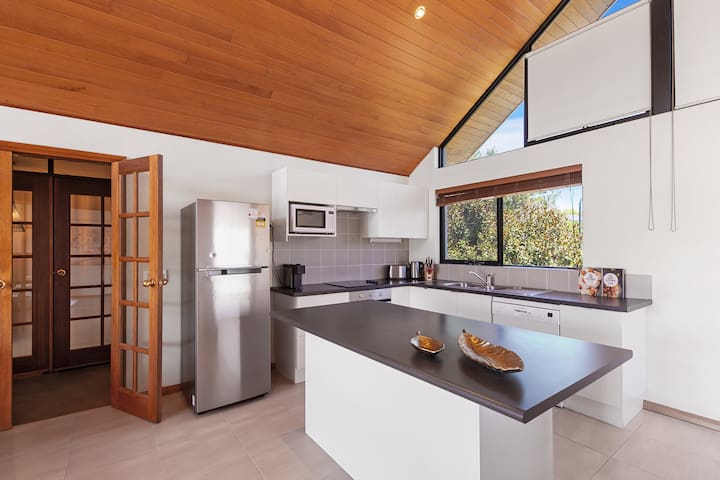 Manaa Living managed Airbnb listing 2