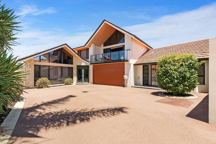 Generous Riverside Living*3BR Swan River*Heathcote