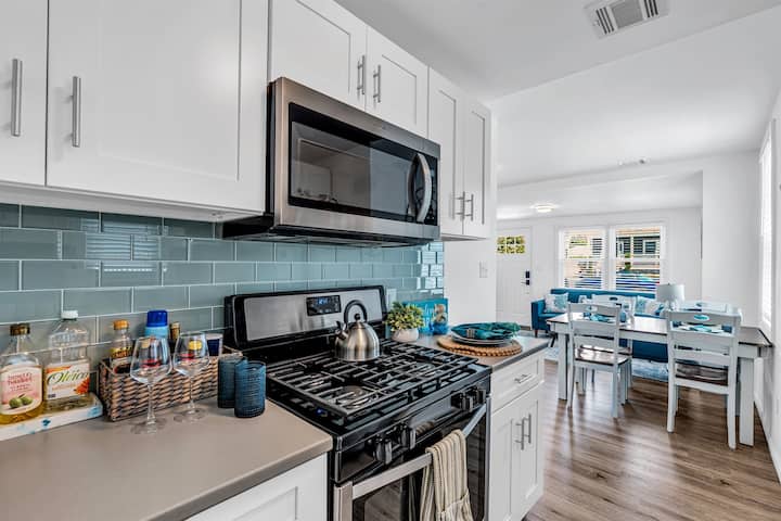 Coastal-style kitchen and dining area