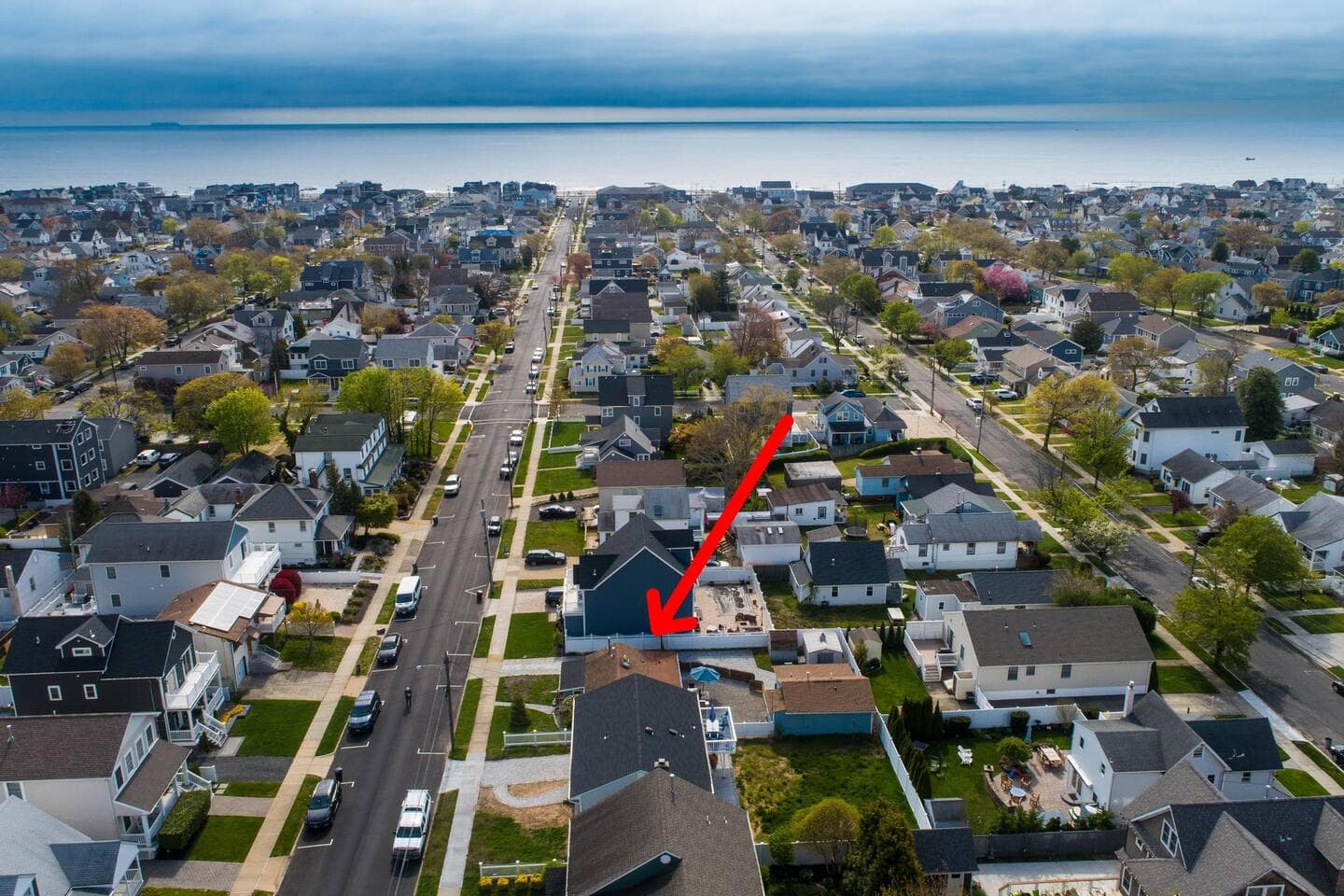Just 3.5 blocks from Belmar beach, walkable to town and the boardwalk.