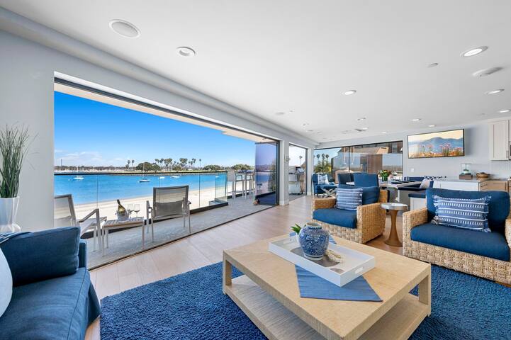 Bay Views & Living – Bayside Retreat Mission Beach gallery image 2