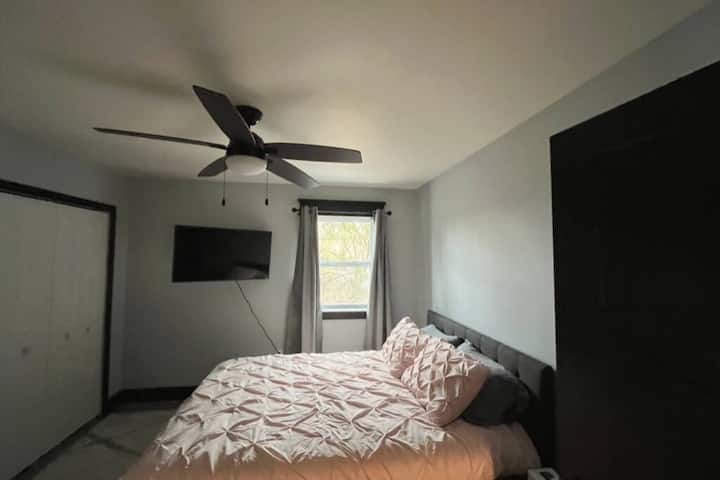 Bedroom # 2
Queen size bed