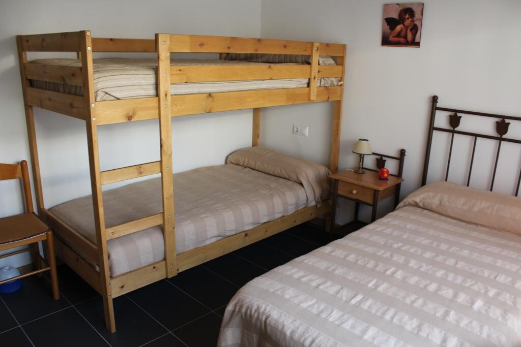 غرفة النوم 2