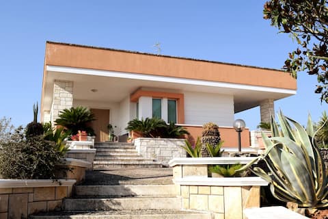 Airbnb con migliori performance: Valley holiday vacation home a Locorotondo