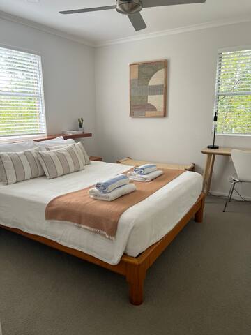 Beachside Escape, Sunshine Beach gallery image 5