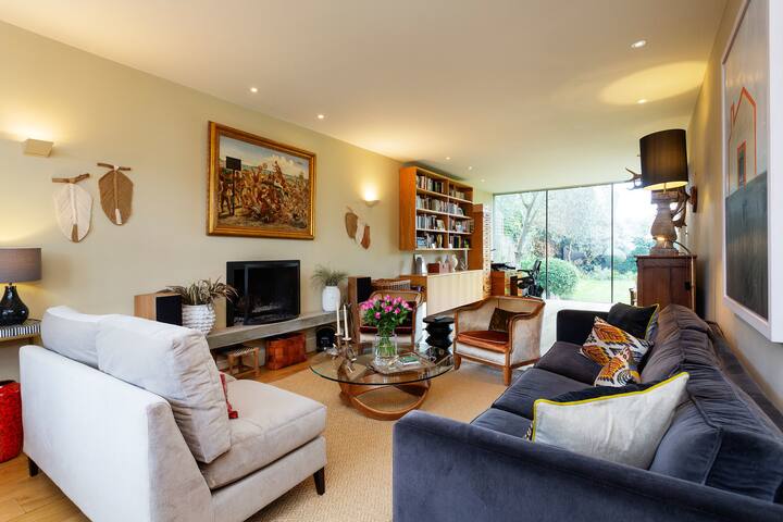 Leaves and Lullabies by Veeve gallery image 3