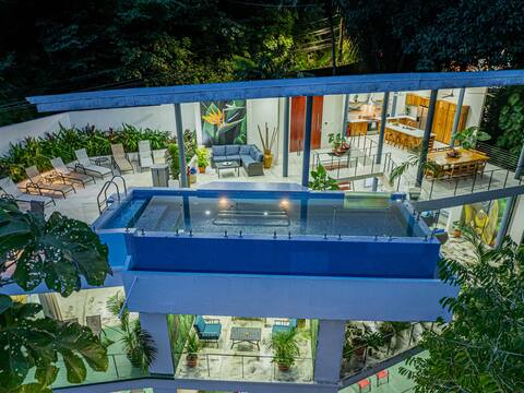 Casa Elsa-Ocean View, Pool, Walk to Beach