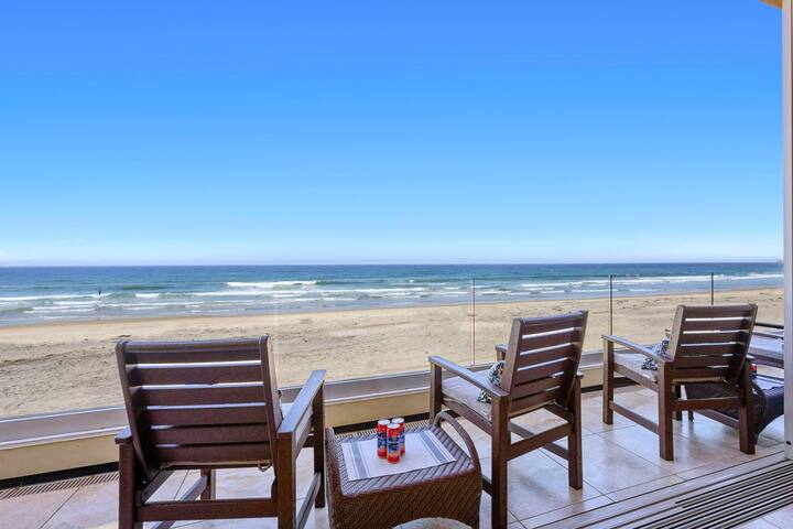 Cielo Mar | 4BR Oceanfront Escape + Rooftop gallery image 3