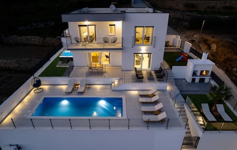 Top Airbnb: Villa Nonna Tonina in Općina Podstrana
