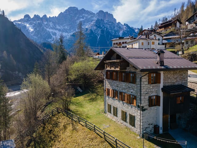 ⁨Dolomitissime S.R.L.⁩ managed Airbnb listing 1