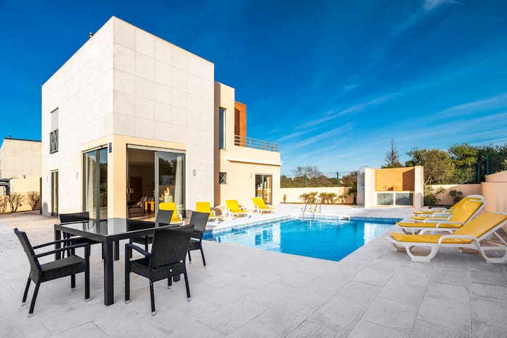 Villa Lidia Oura Beach With Private Swimmingpool - Albufeira