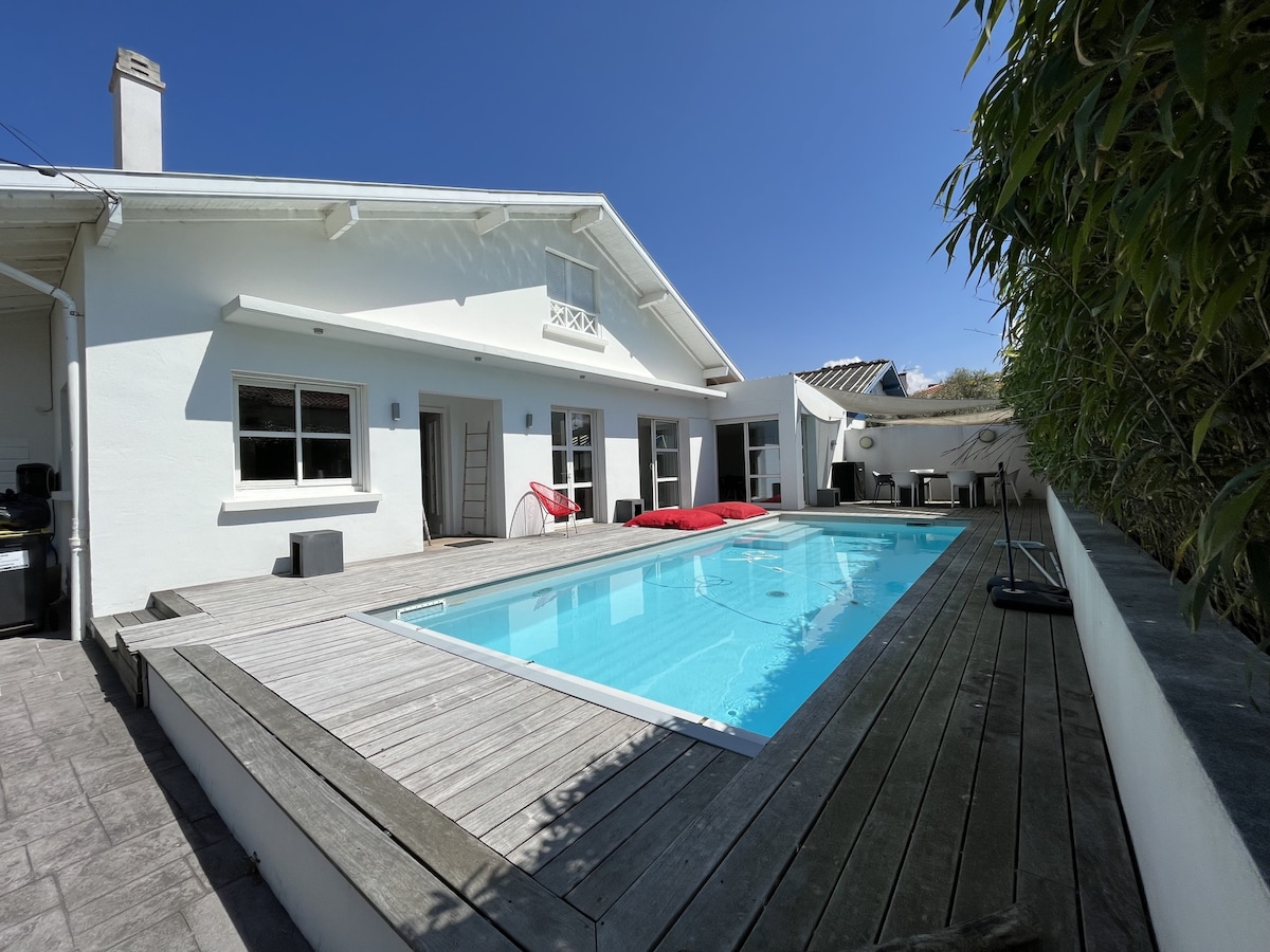 Biarritz / Close to center /  Villa with pool