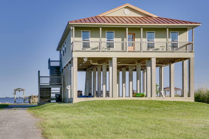 Lakefront NOLA Home w/ Hot Tub & Views! gallery image 3